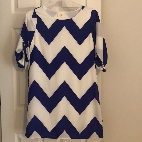 Everly Dresses & Skirts - WOMENS CHEVRON ROYAL BLUE DRESS